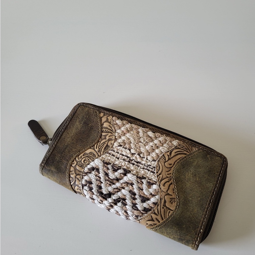Myra Bag Rustic Brown and Cream Sakchi Wallet
